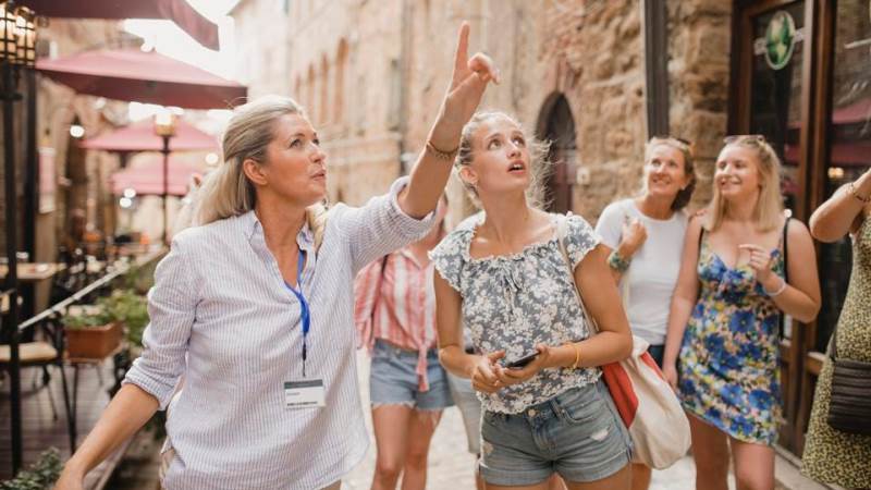 Benefits of Choosing a Tour Guide